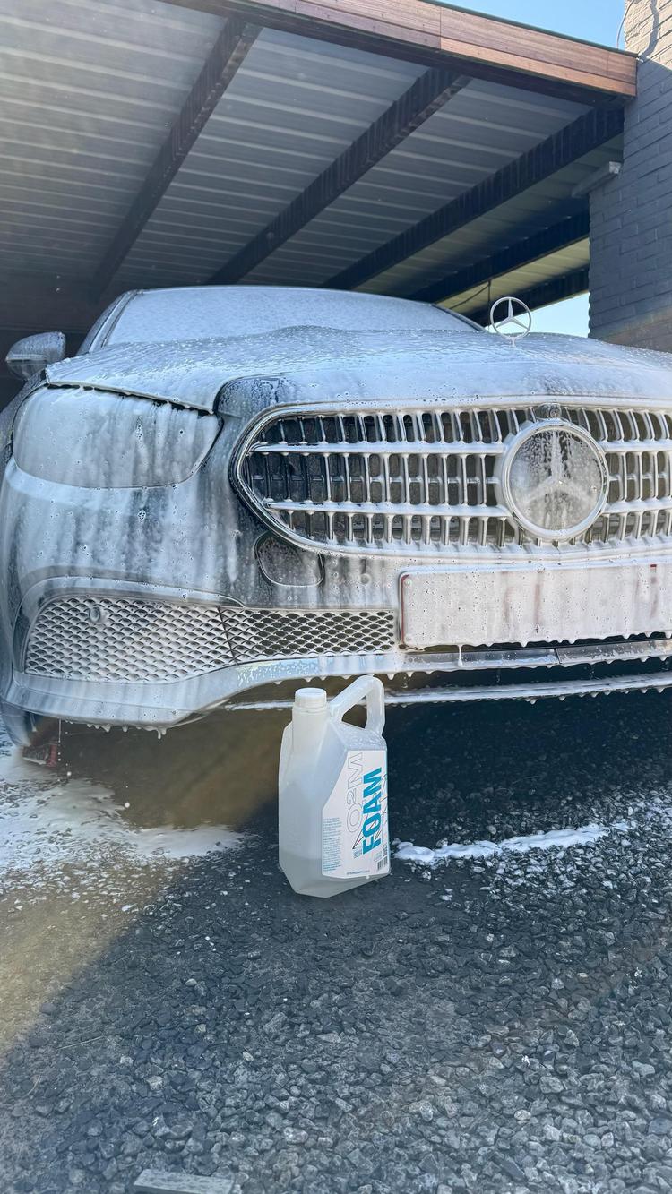 Stap 1: Voorwas met Snow Foam